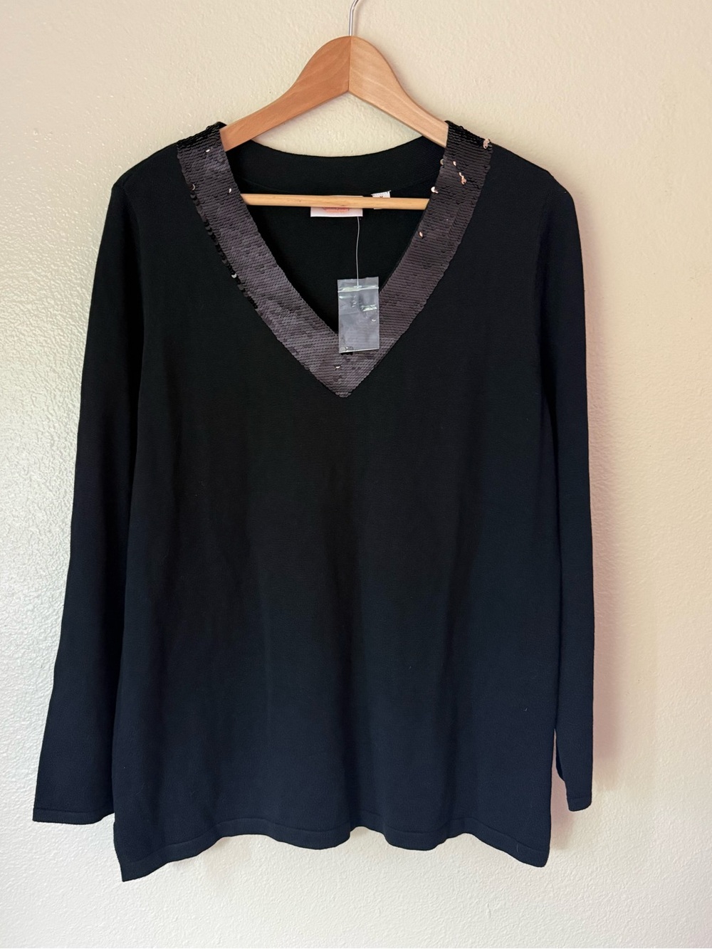 Quacker Factory Black V-Neck Long Sleeve Top with Sequin Trim